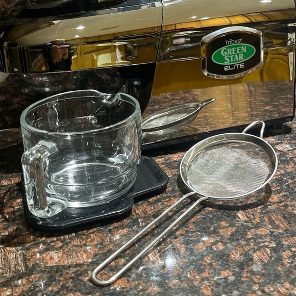 Tribest Green star elite juicer - Picture 2 of 8